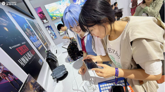 ChinaJoy的现场绫波丽正在驾驶飞船？[图3]